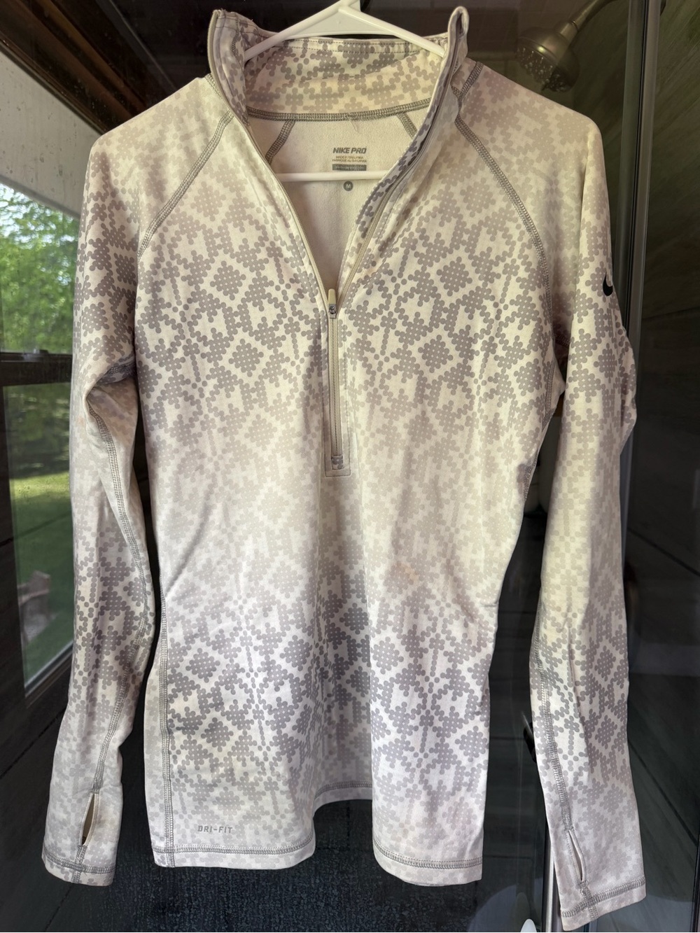 Nike Long-Sleeve Quarter-Zip Top in Light Gray Geometric Print